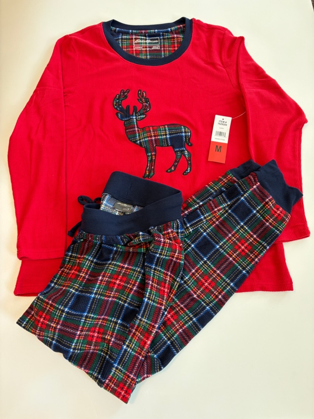 Eddie Bauer Women’s Medium Plaid Reindeer Super Soft Pajama Set NWT